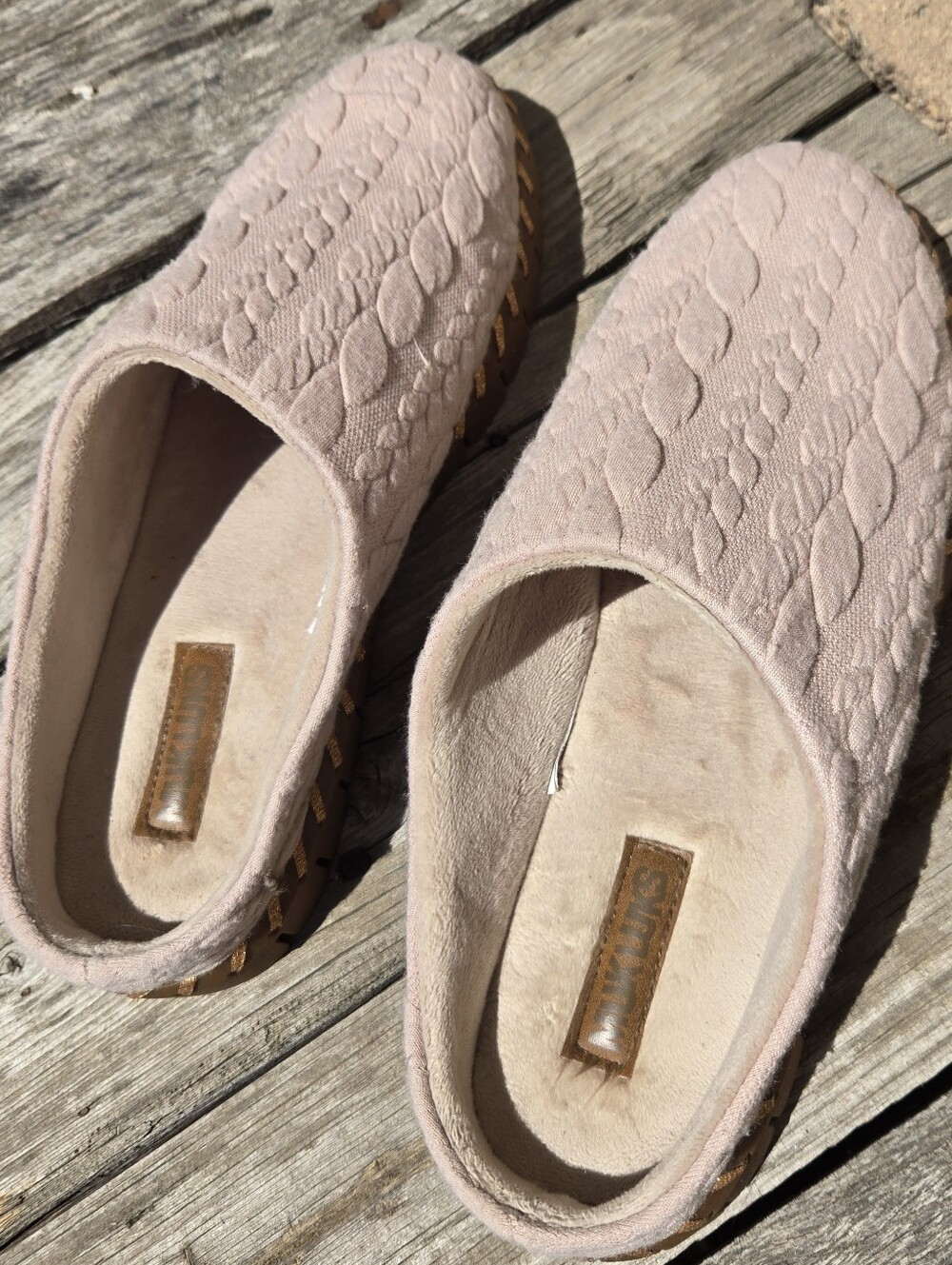 MukLuks Blush Cable Knit Slippers 8.5-9 Flexi Long Island